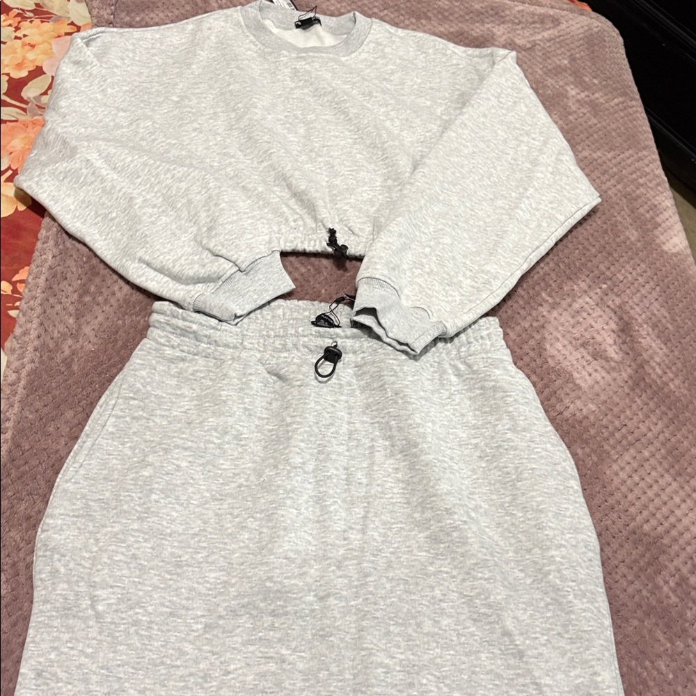 PrettyLittleThing Light Gray Cropped Sweatshirt and skirt set
